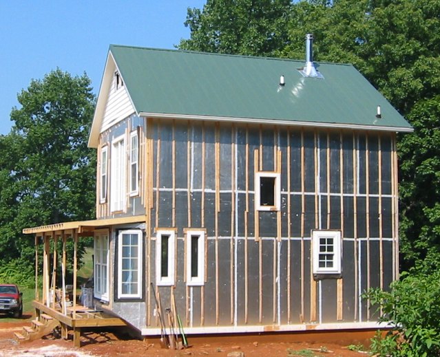 20 x 24 2-story cabin w/ foam insulation